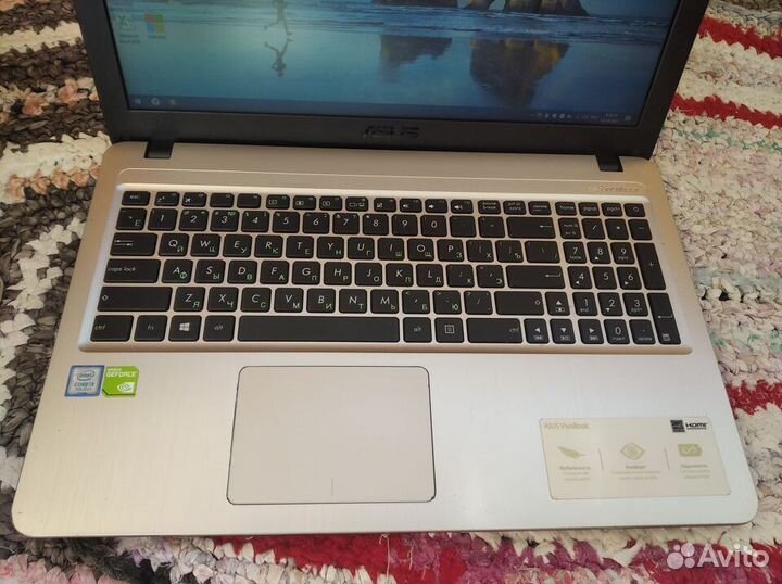 Ноутбук asus VivoBook 15 на i3-7020U игровой