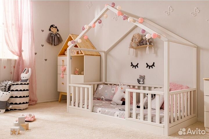 Детская кровать-домик напольная Монтессори