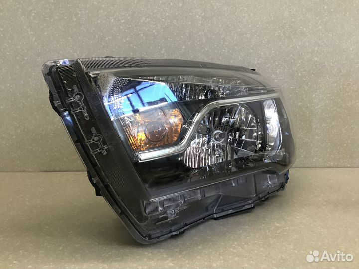 Фара левая VAZ LADA Vesta 2015