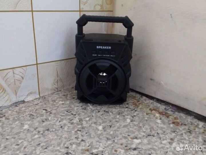 Блютуз колонка