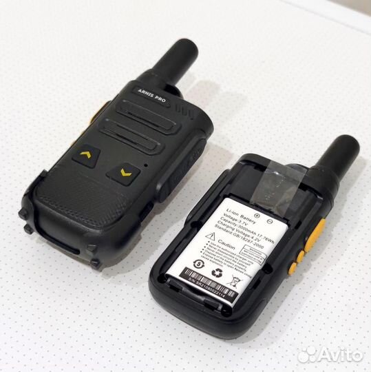 Рация радиостанция с гарнитурой и наушником