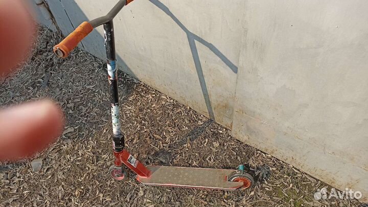 Самокат с пегами, разноколесный