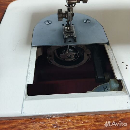 Швейная машинка чайка