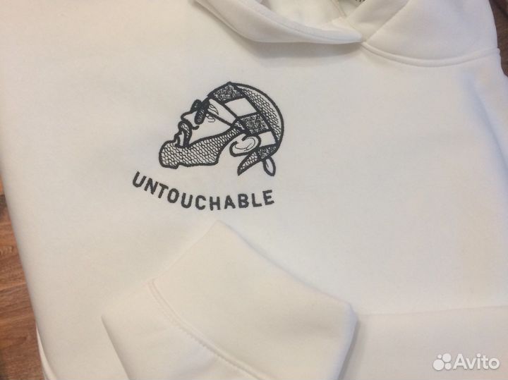 Машинная вышивка на одежде