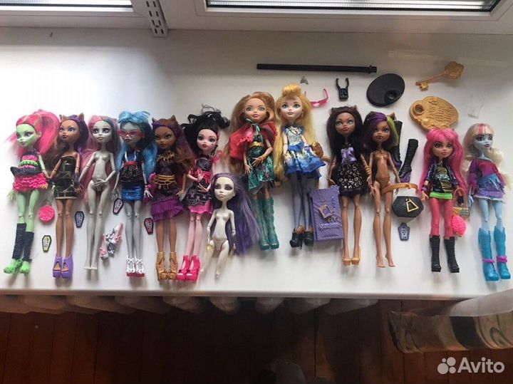 Кукла Монстер Хай Клодин Дракулаура Хоулин Винкс