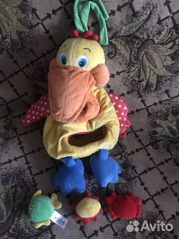 Пеликан на кроватку и мяч с рожками