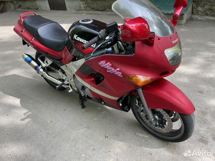 Kawasaki zzr400