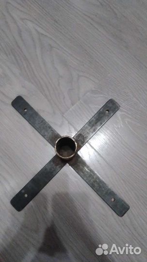 Крестовина для елки