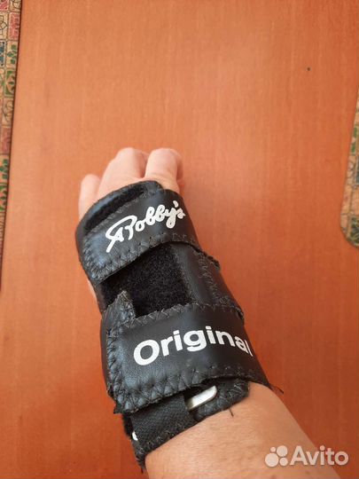 Перчатка для боулинга Robby's