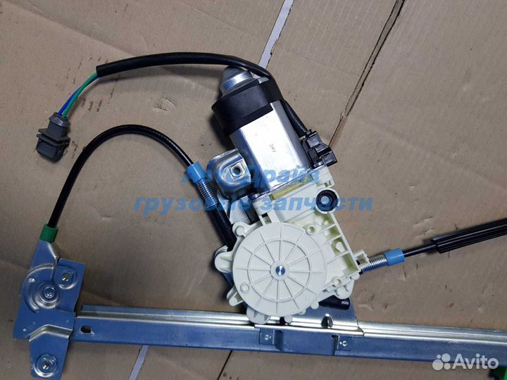 Стеклоподъемник Mercedes Actros Axor электрический