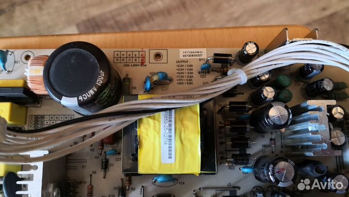 Блок питания с регулируемым напряжением