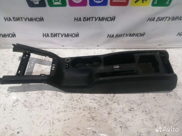 Центральная консоль Skoda Yeti