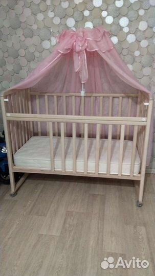 Детская кроватка