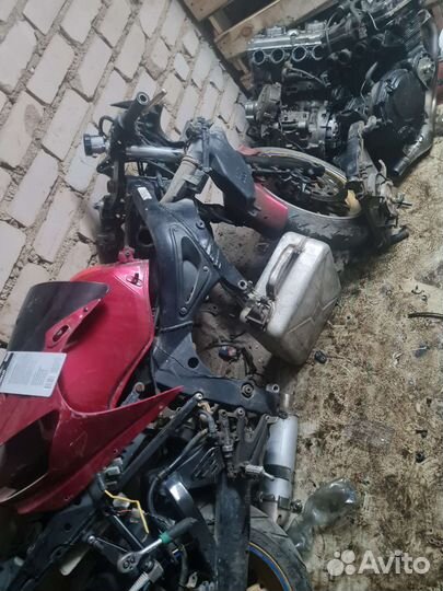 Yamaha yzf r6 рама с бумагами 2001 год