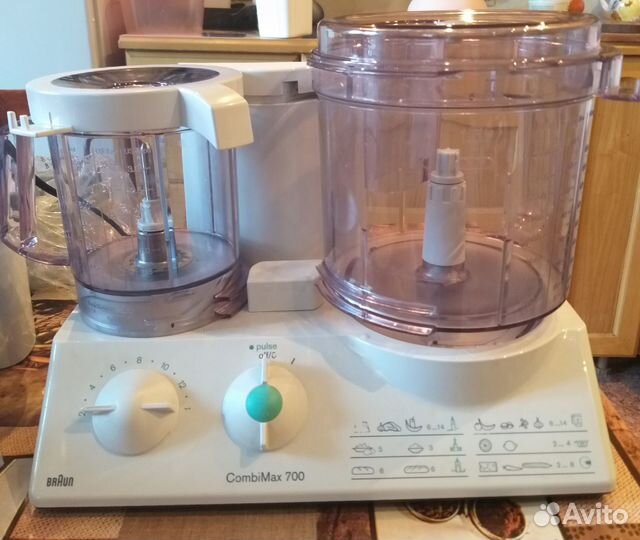 Кухонный комбайн Braun CombiMax 700