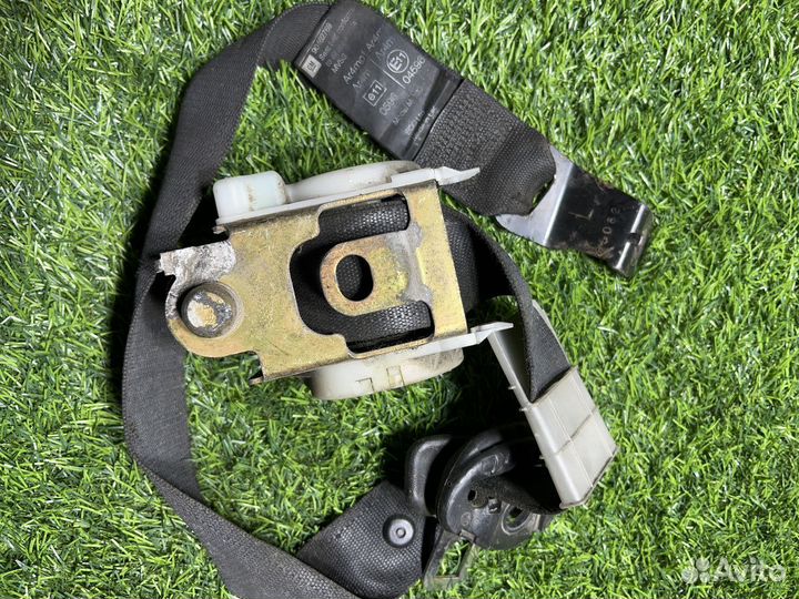 Ремень безопасности Opel Vectra B