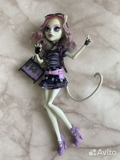 Монстер хай кетрин де мяу базовая