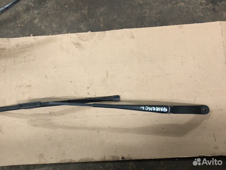 Renault fluence поводок щёток