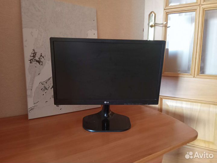 Lg монитор '20 1600*900 60гц