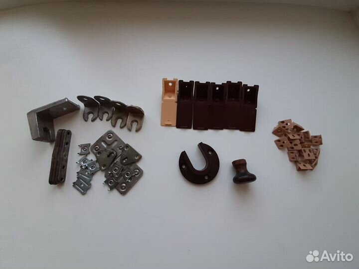 Мебельная фурнитура (цена за все)