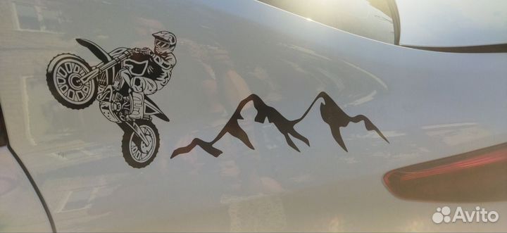 Наклейки для автомобиля