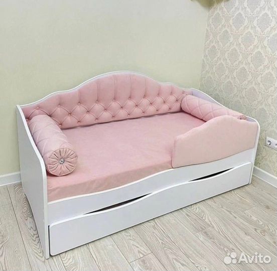 Детская кровать с ящиком или дополнительным местом