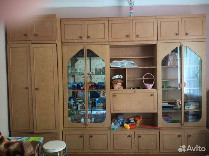 Стенка в гостиную