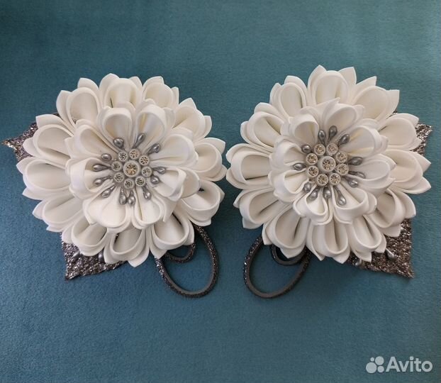 Заколочки для волос школьницам