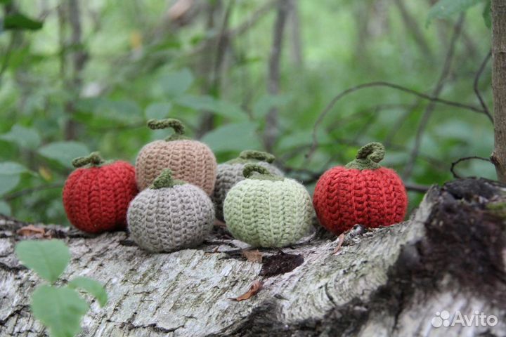 Тыква декоративная вязаная