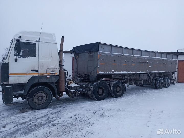 МАЗ 6430А9-320-010 с полуприцепом, 2011