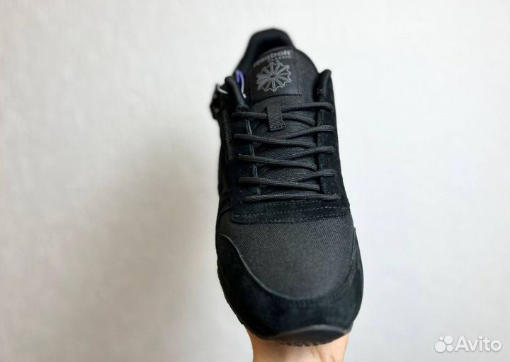 Кроссовки Reebok современные