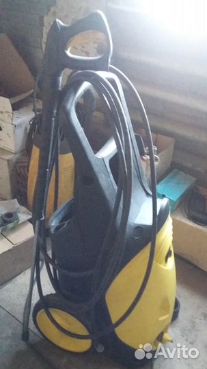Профессиональная автомойка karcher HD 10/21-4S