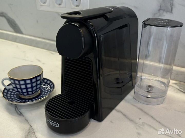 Кофемашина nespresso essenza mini