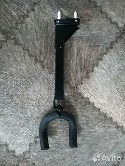 Настенное крепление для гитары