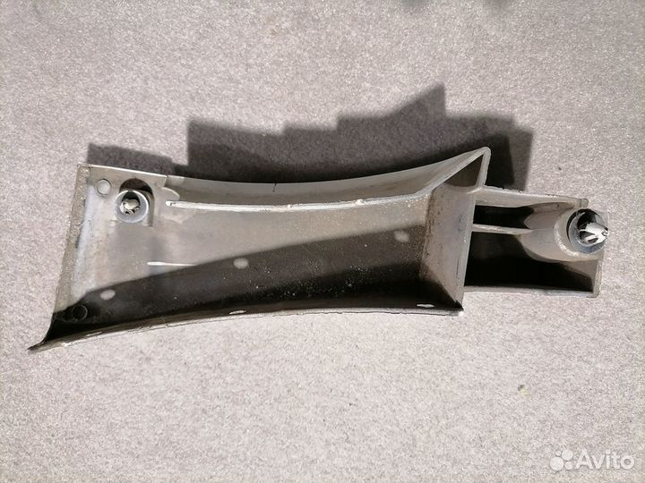 Молдинг крыла переднего левый Subaru Forester S11