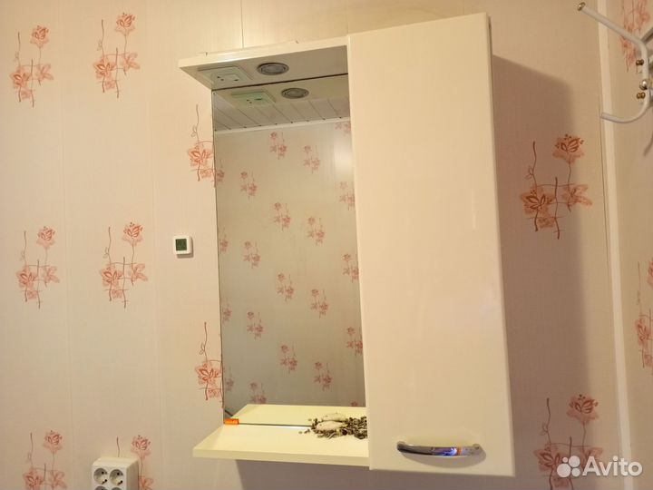 Зеркало шкаф в ванную