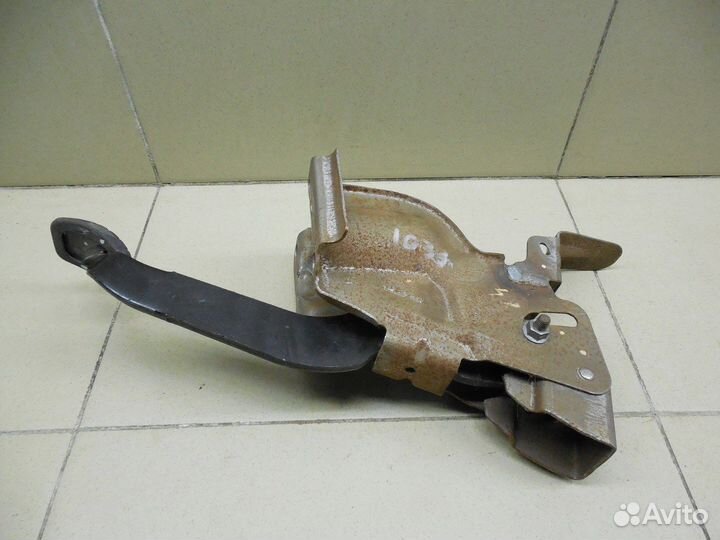 Педаль тормоза Sandero 2014