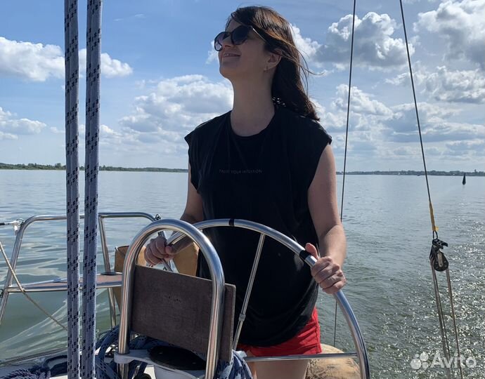 Аренда парусной яхты. Водная экскурсия