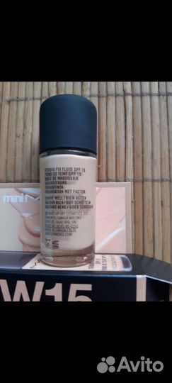 Тональный крем mac новая 15мл, годен до 10. 23
