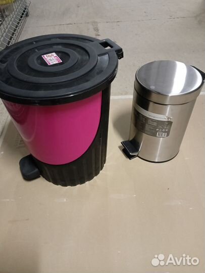 Мусорное ведро с педалью