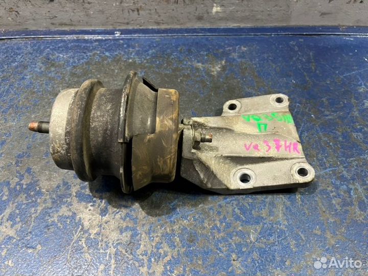 Подушка двигателя правая Infiniti G V36