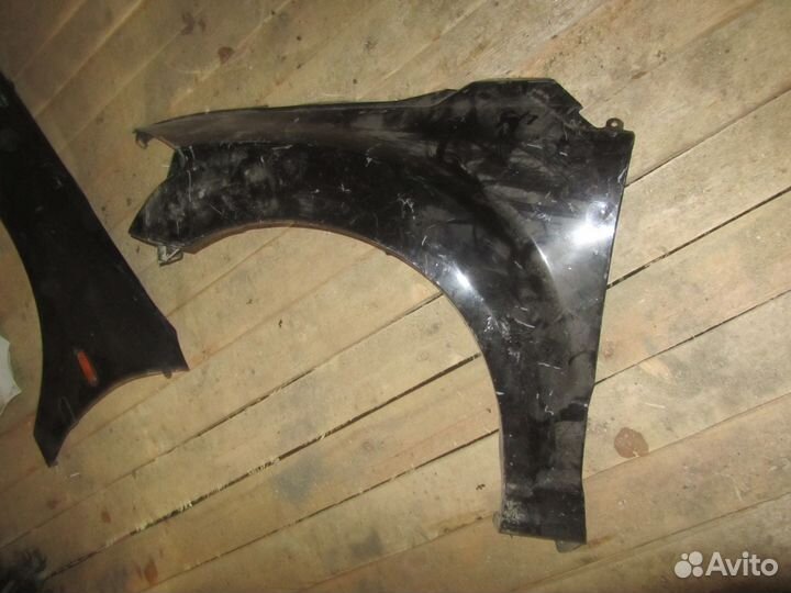 Крыло переднее левое mazda cx7