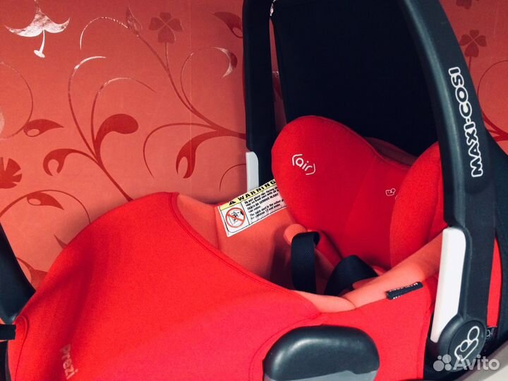 Maxi Cosi с базой