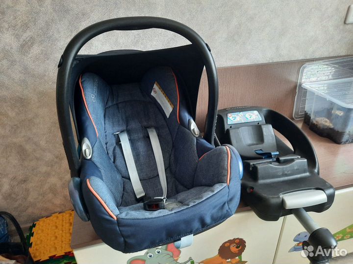 Детское автокресло Maxi-Cosi CabrioFix с базой
