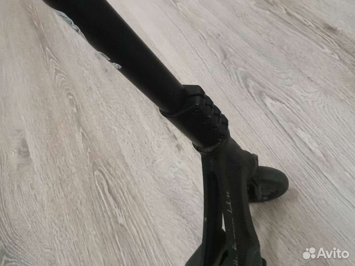 Кастомный трюковой самокат