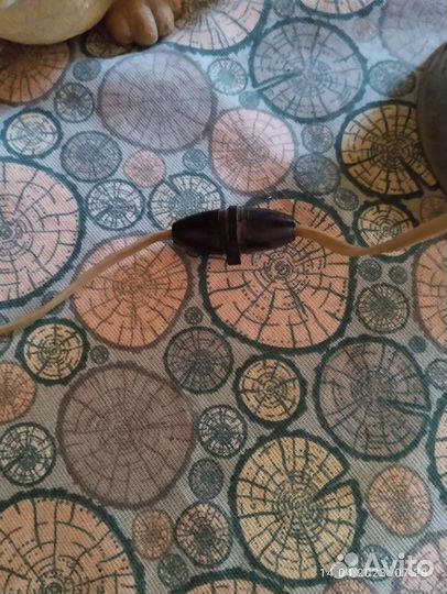 Яркий электрический светильник для гаража