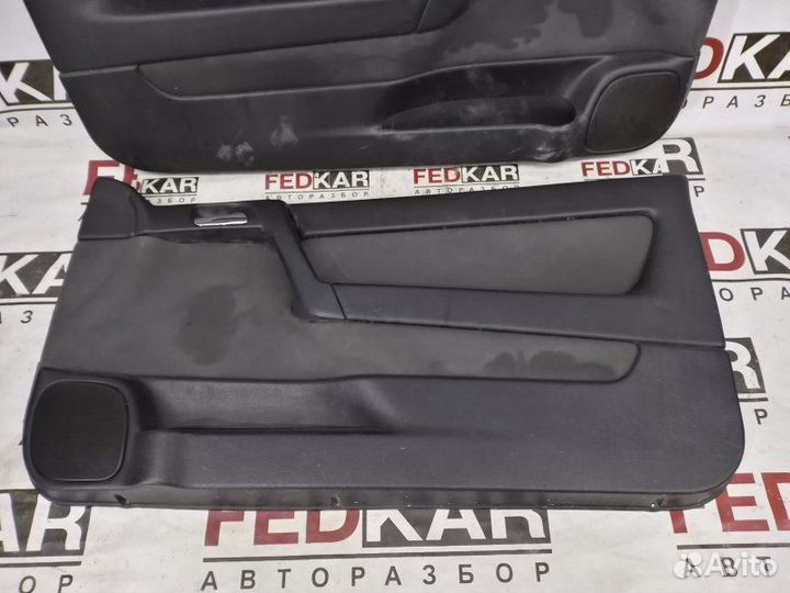 Обшивка боковой двери передняя правая Opel Astra G