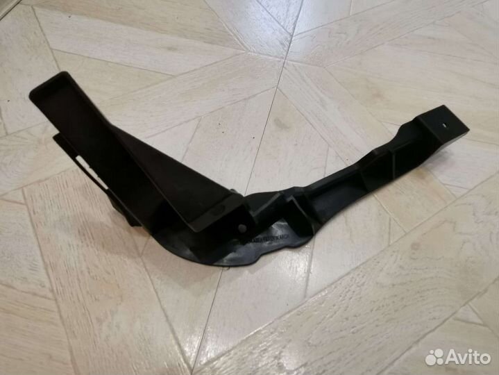 Mercedes w166 gl Amg пакет кронштейн бампера