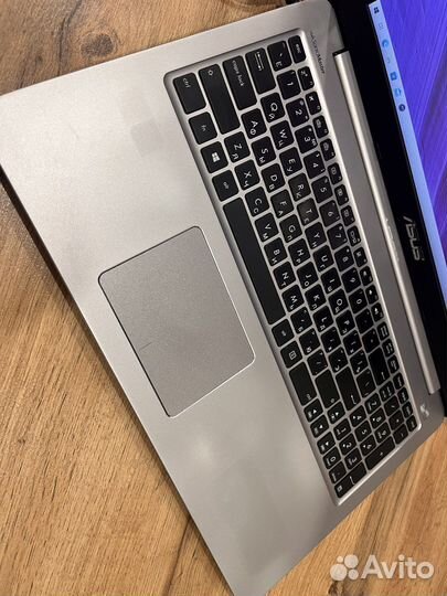 Ноутбук asus