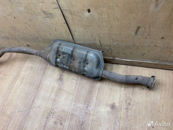 Средняя часть глушителя Subaru Legacy Outback B15